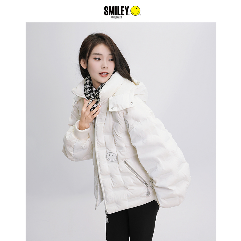 【SMILEY笑脸服饰】冬季短款女装时尚纯色外套加厚绒服61W538107