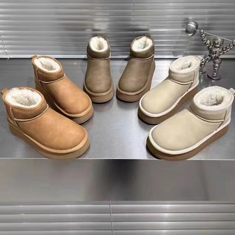 2023冬季新款周冬雨同款厚底雪地靴女短筒防水加厚防滑