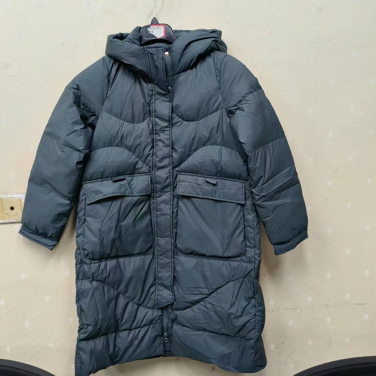 P351   大口袋 保暖女士中长款连帽棉衣外套