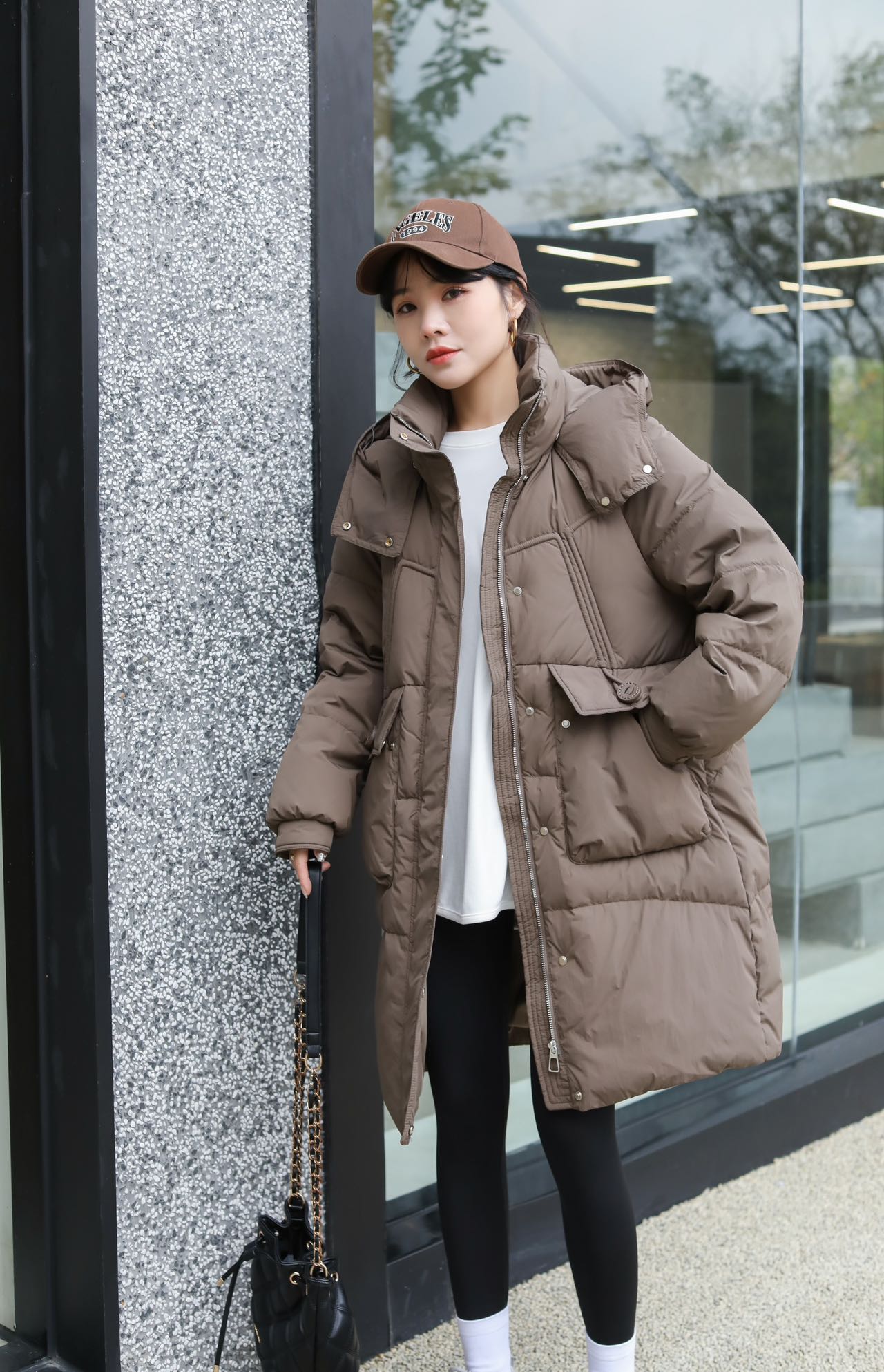 泡妈童装    2023冬季亲子儿童休闲女大童时尚羽绒服25509