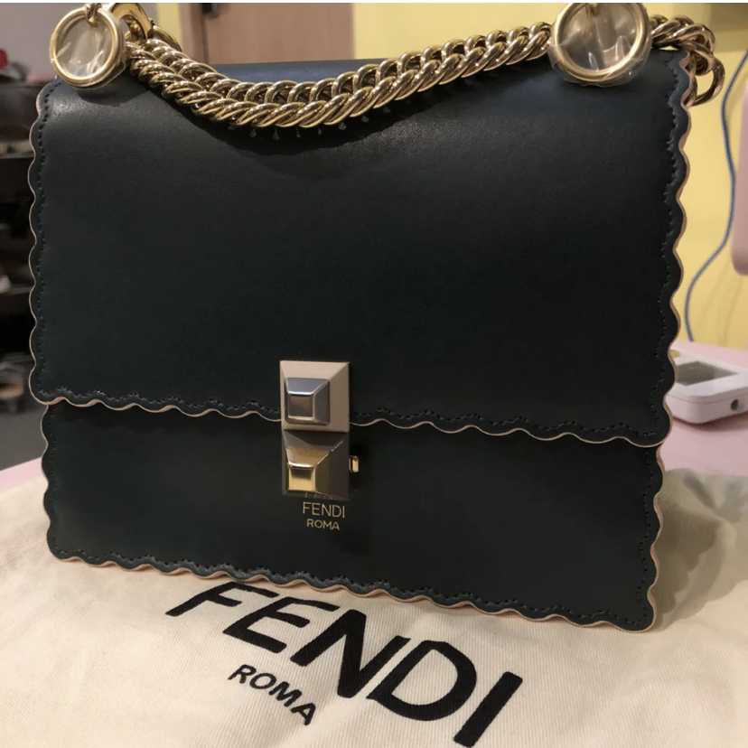 95新 FENDI/芬迪 AAB110/芬迪Kan I黑金小号