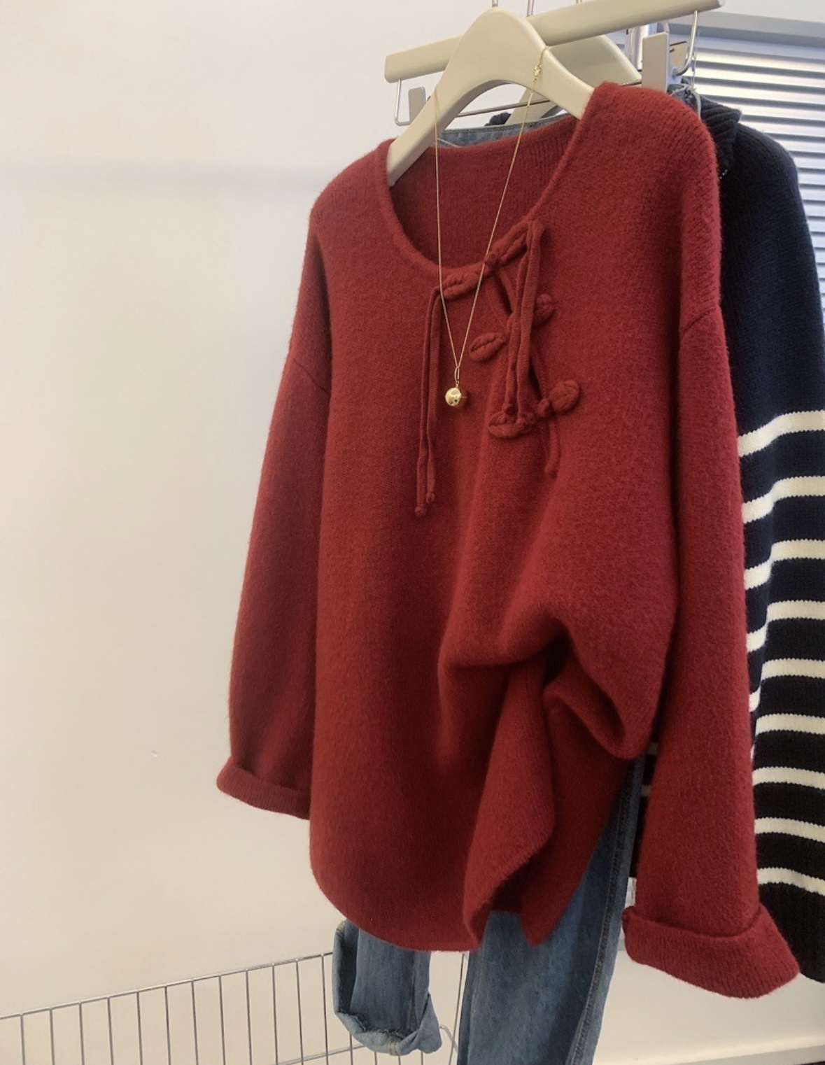 气质港风新款设计感中国红色国风别致针织衫宽松小众长袖毛衣女装