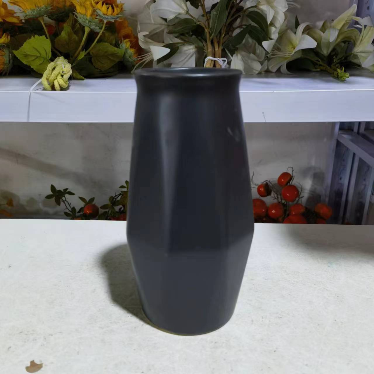 [LY042]黑色陶瓷花瓶