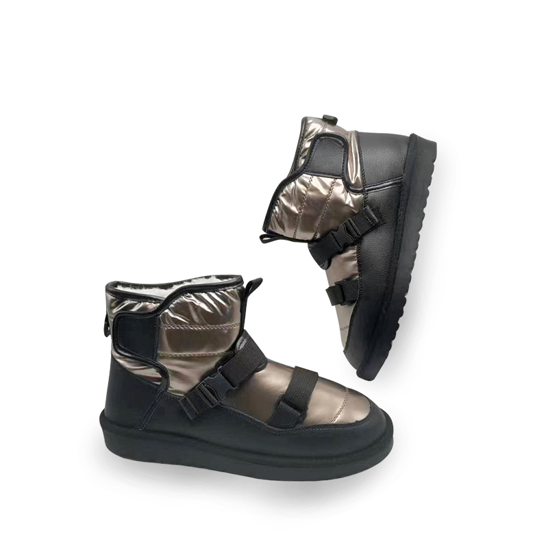 3355 加绒时尚休闲百搭潮流时装厚底黑色雪地靴防水秋冬雪地靴