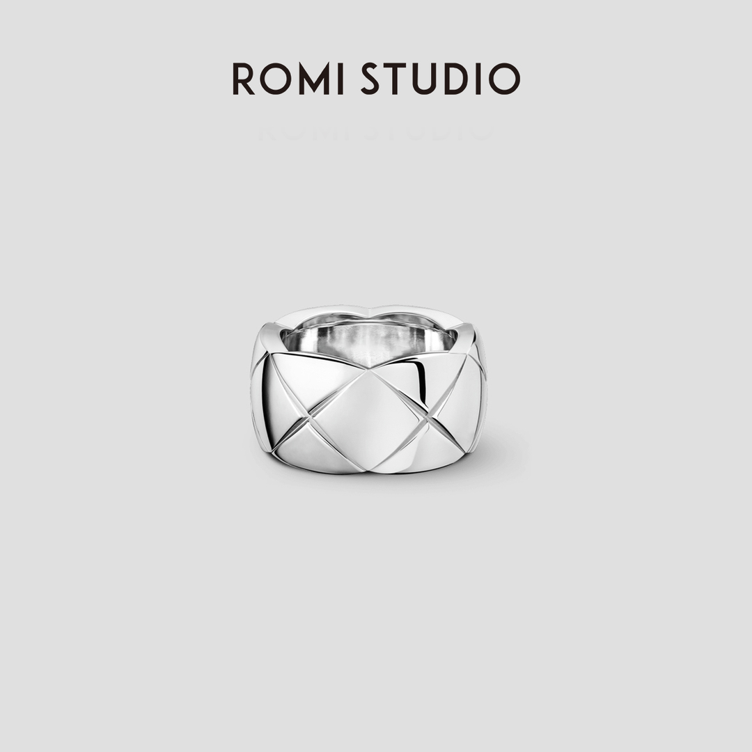 合金戒指  ROMI STUDIO “法式小众”百搭气质菱格纹光面戒指 S3588