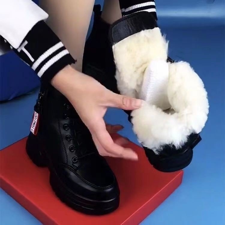 品牌断码特价真皮雪地靴女秋冬季马丁靴加绒加厚短靴防滑保暖棉鞋