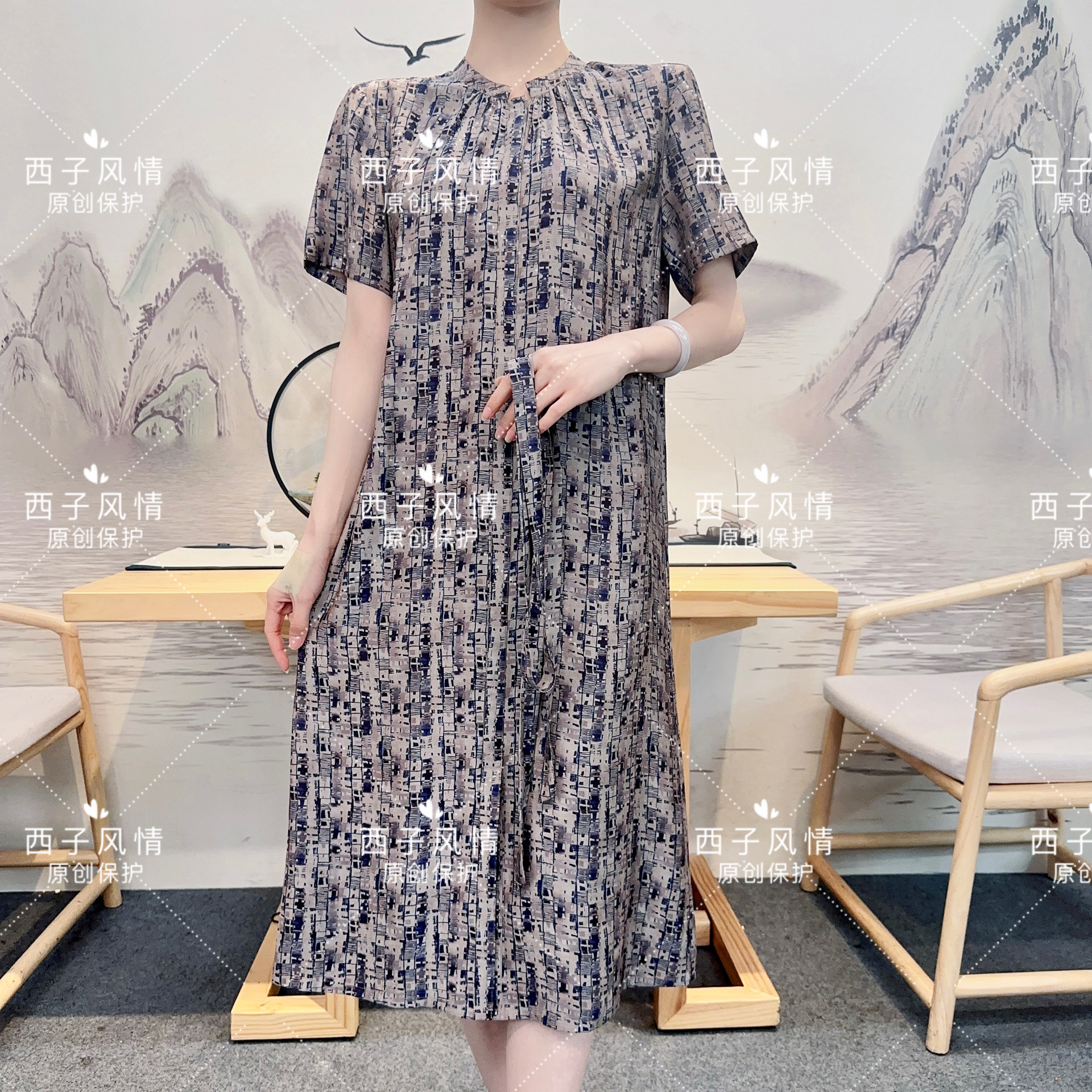 西子风情 灰底蓝色编码高级感连衣裙