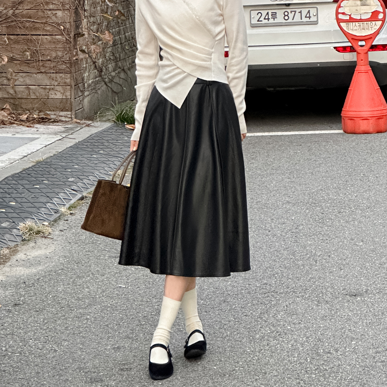 【新品】【松露胶片】FS410X001黑色皮裙