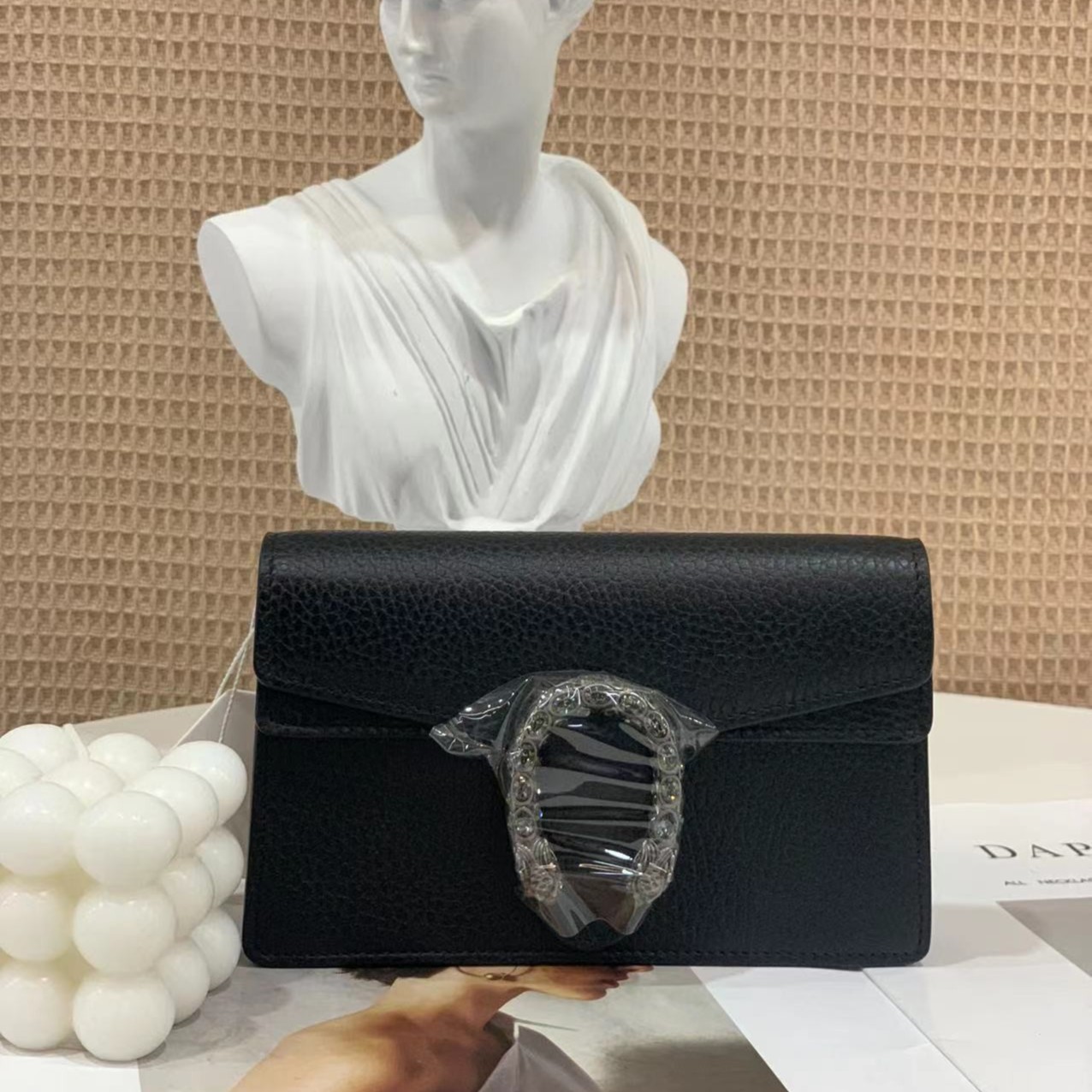 99新 GUCCI/古驰 Gucci酒神mini钻扣黑色斜挎包/公价8700/严选