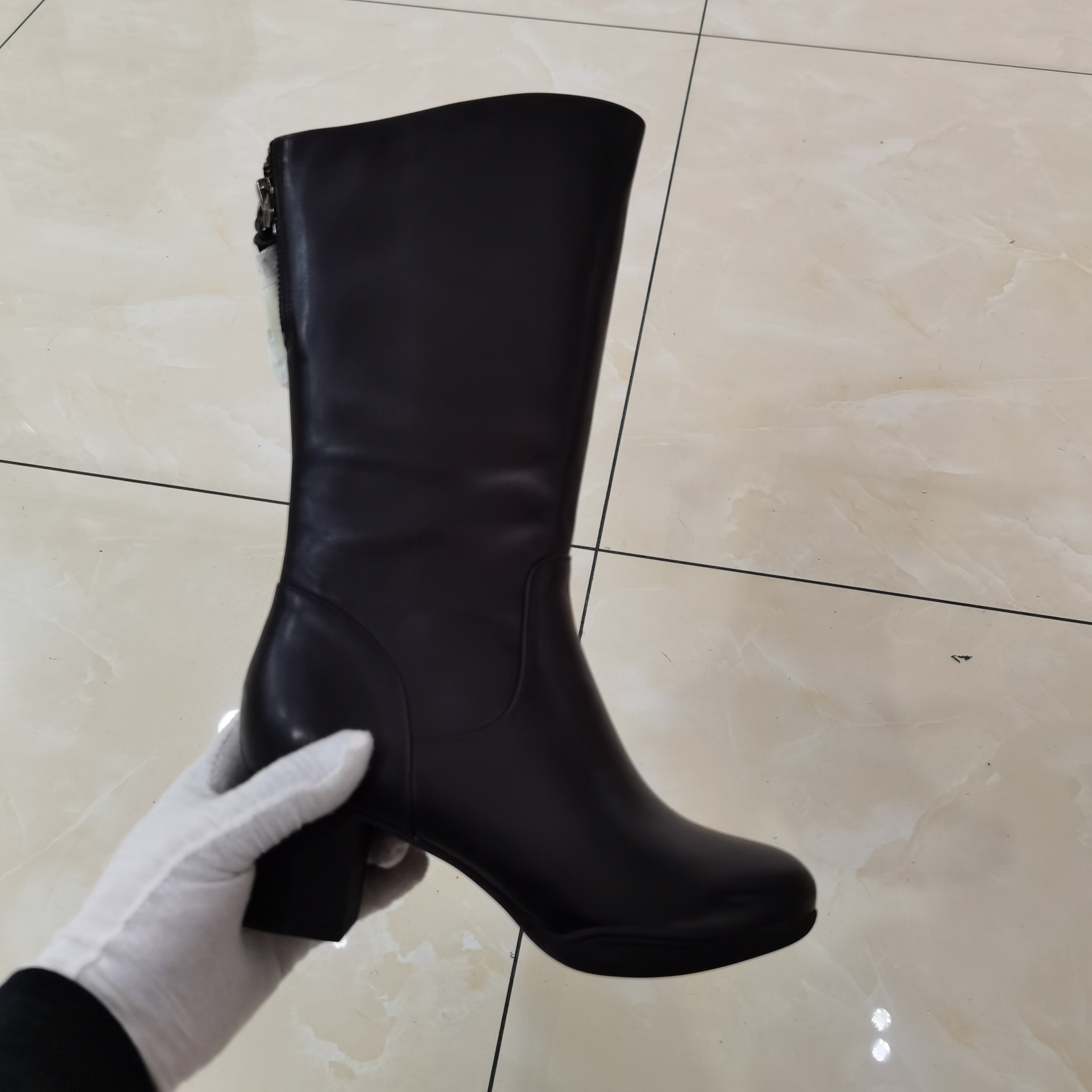 正常尺码 时装女靴 女靴A8640010 A01黑色