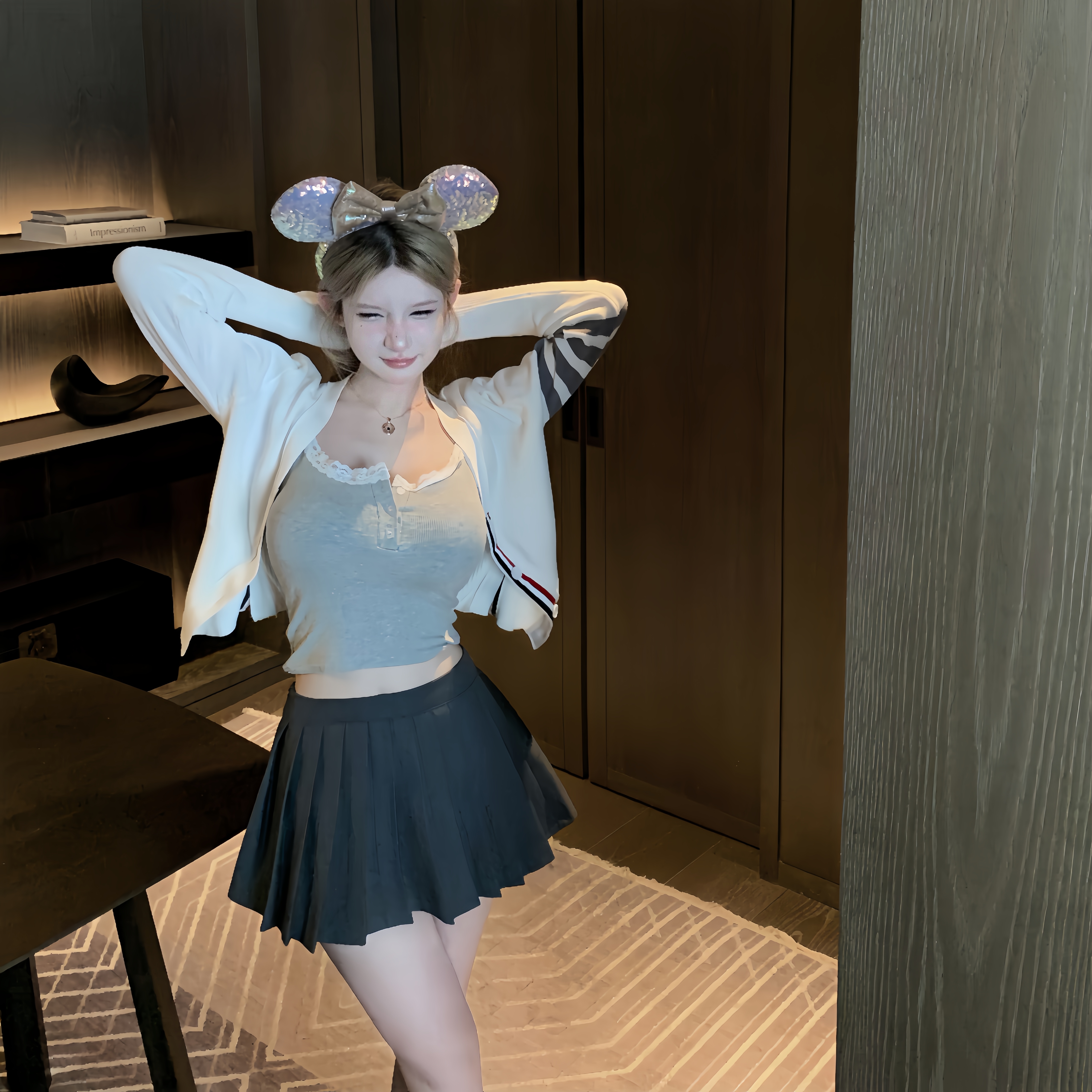 TUTU韩系高腰显瘦防走光学院风百褶裙#375