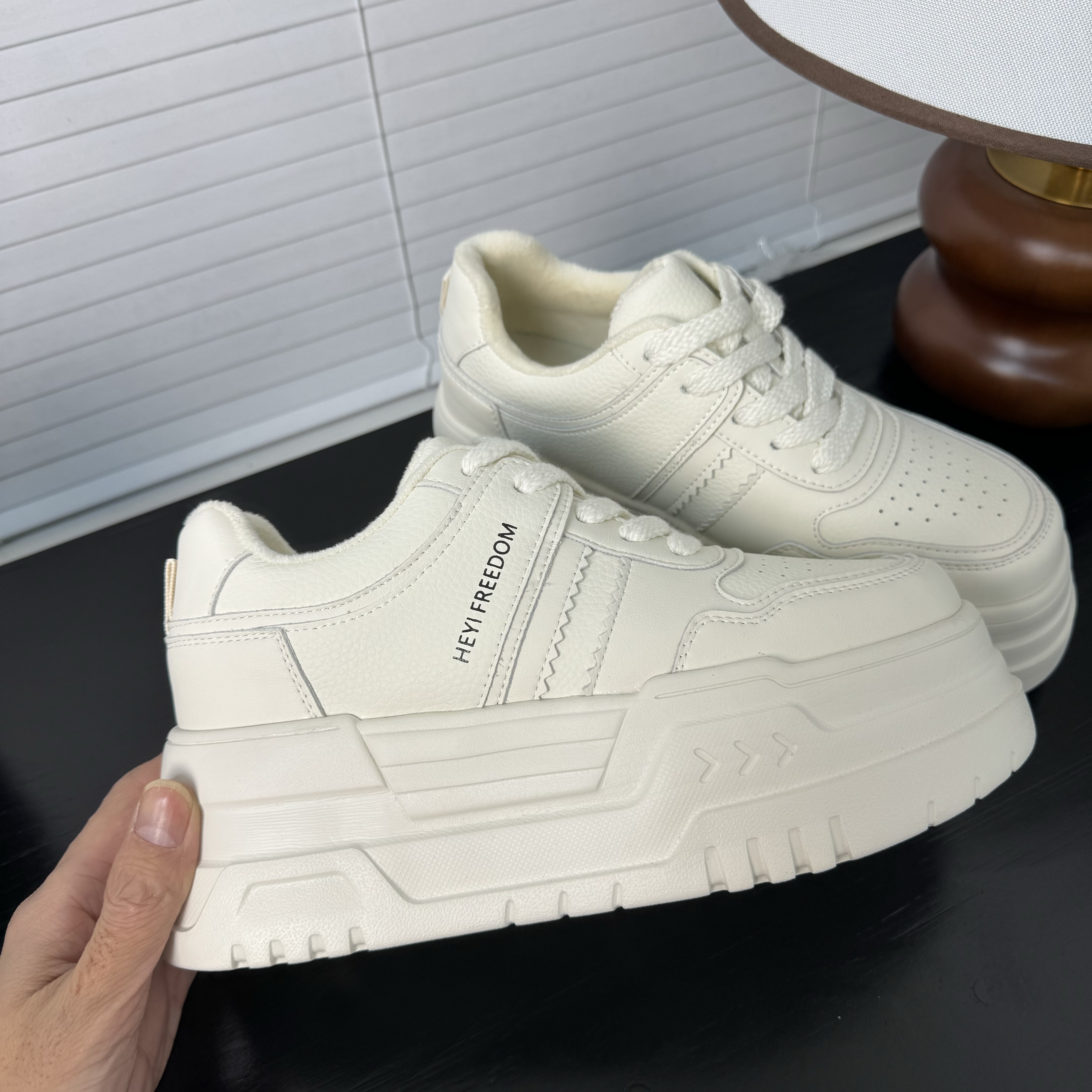 【JOEY】早春新品厚底时尚保暖百搭舒适休闲鞋  23898