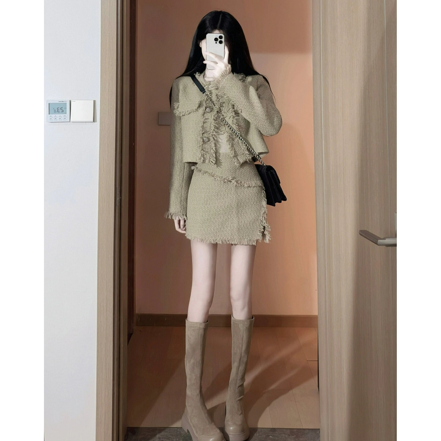 茶系穿搭秋季小众设计感名媛御姐小香风长袖外套半身短裙两件套装