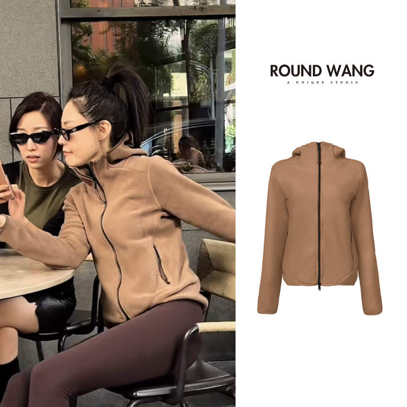 王嬛嬛ROUNDWANG 2023秋冬时尚显瘦高级色运动连帽外套女F23D452B