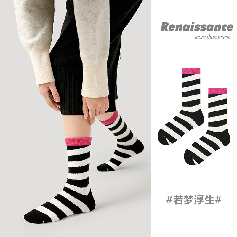 文艺复兴原创女袜黑白斜条纹撞色中筒袜加厚保暖新疆棉袜子女批发