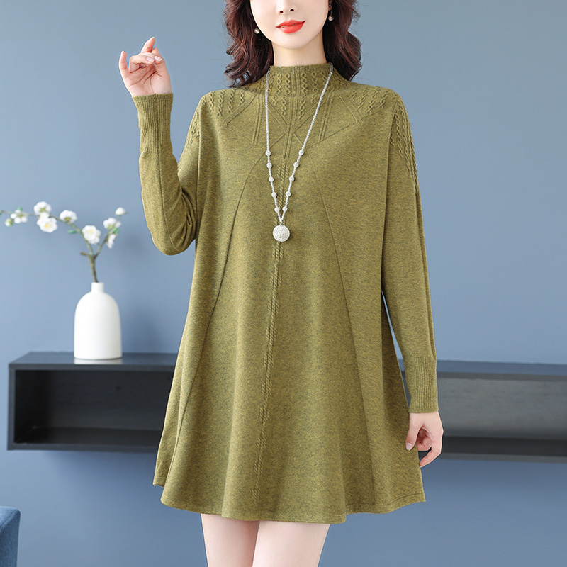半高领针织连衣裙秋冬气质显瘦大码A字上衣遮肚子中长款打底毛衣