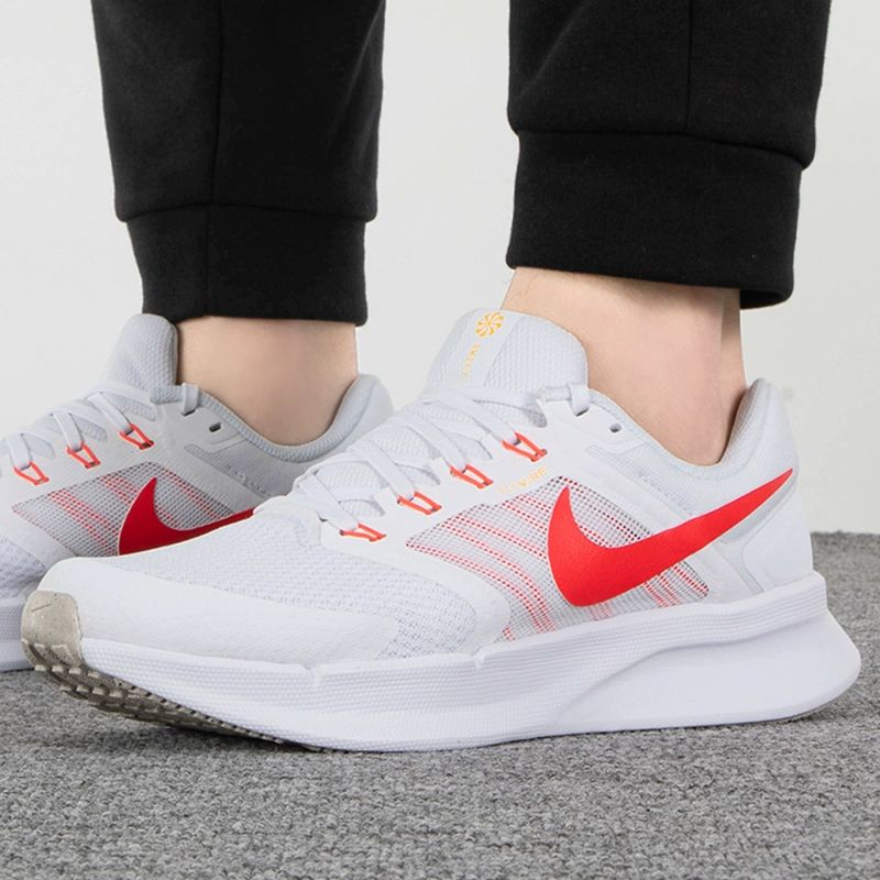 NIKE/耐克男鞋RUN SWIFT 3 春秋季网面透气运动跑步鞋DR2695-101