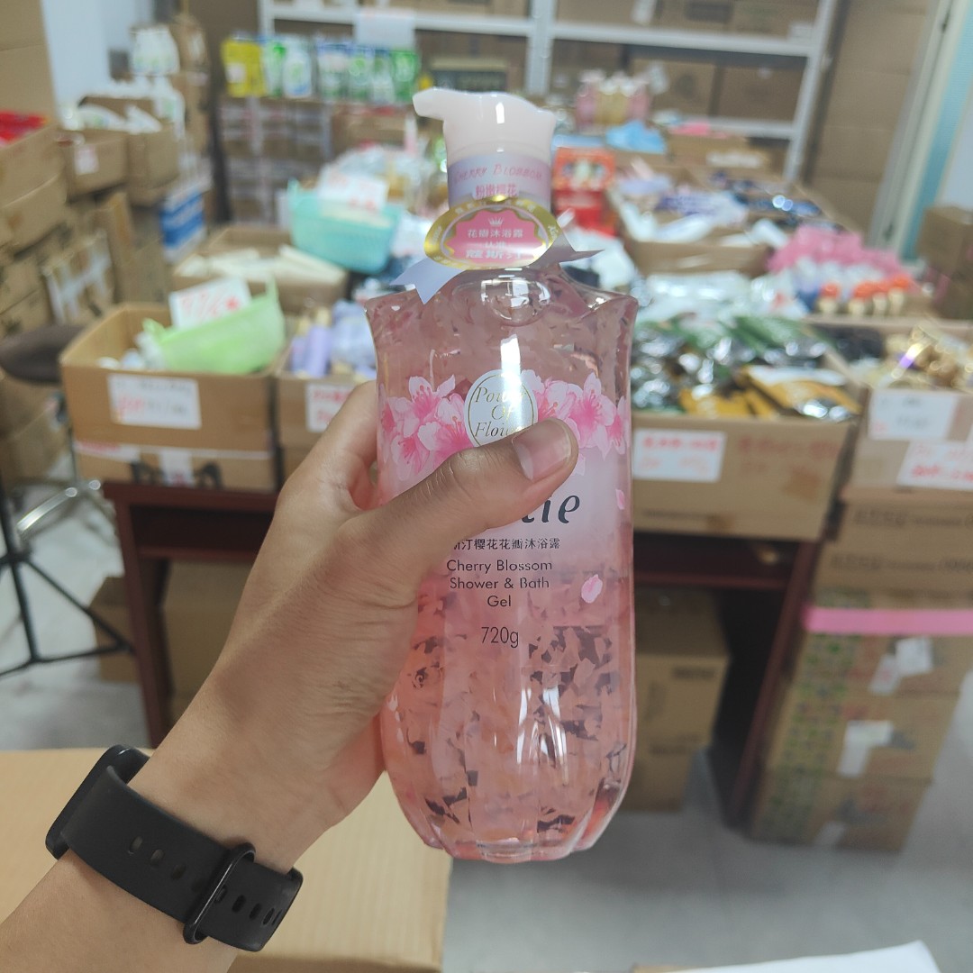 （蔻持久留香花瓣沐浴露720g*1）洗脸巾