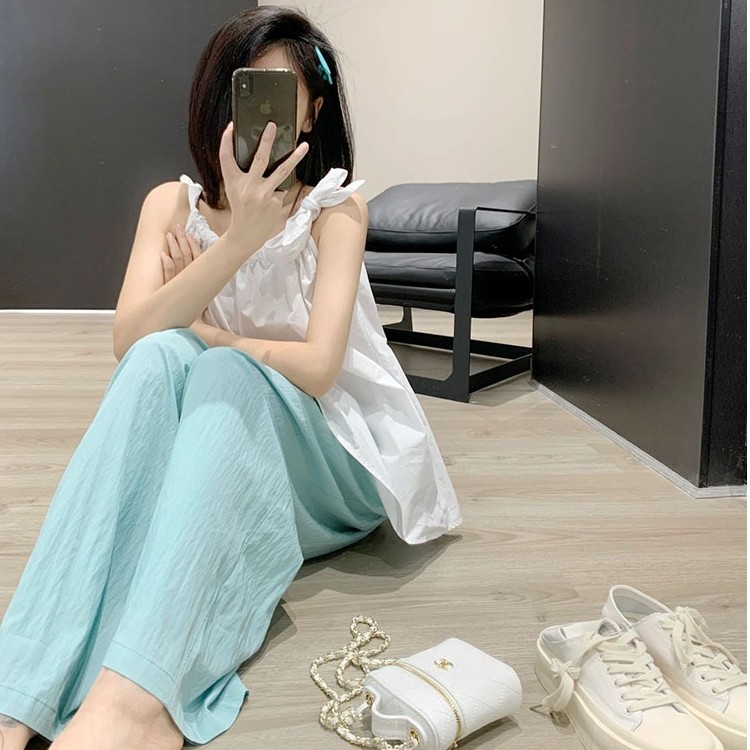 法式漂亮方领白色吊带衫女夏甜美气质露肩娃娃衫洋气独特裤子套装