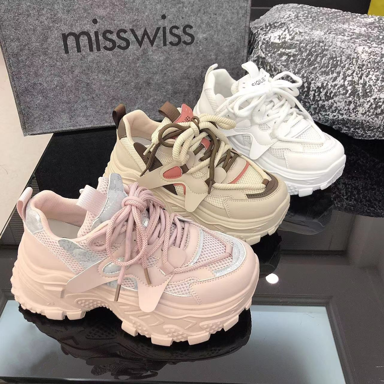 欧洲站厚底老爹鞋女春季新款网红时尚百搭运动休闲鞋透气松糕鞋爆