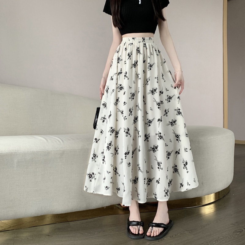 2024年夏季优雅长款仙女沙滩裙碎花裙显瘦半身裙遮胯大摆裙A字裙