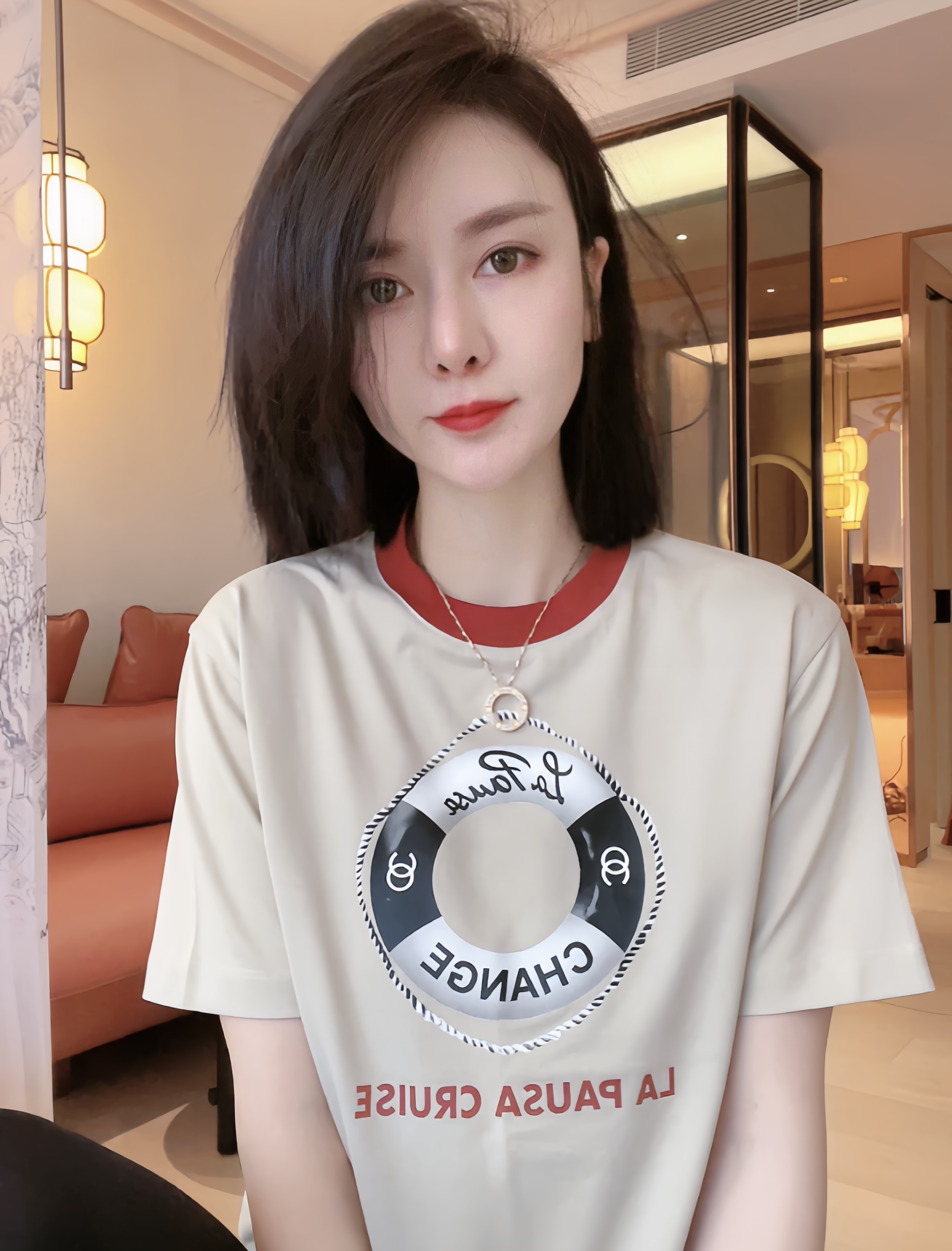 【哝哝服饰】2023年春秋新款游泳圈印花休闲短袖上衣202-059338