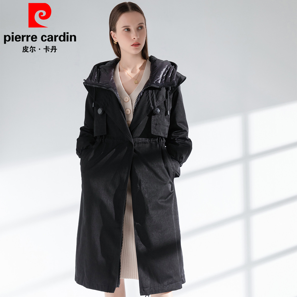 皮尔卡丹秋冬女士收腰保暖羽绒服外套女式连帽绒服外套