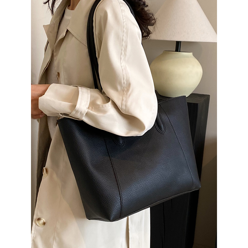 大容量包包女秋季百搭2023新款休闲单肩包大学生上课包通勤托特包