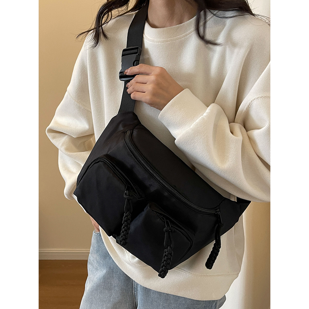 韩系慵懒风帆布包秋冬大容量2024新款女士斜挎包布包今年流行胸包