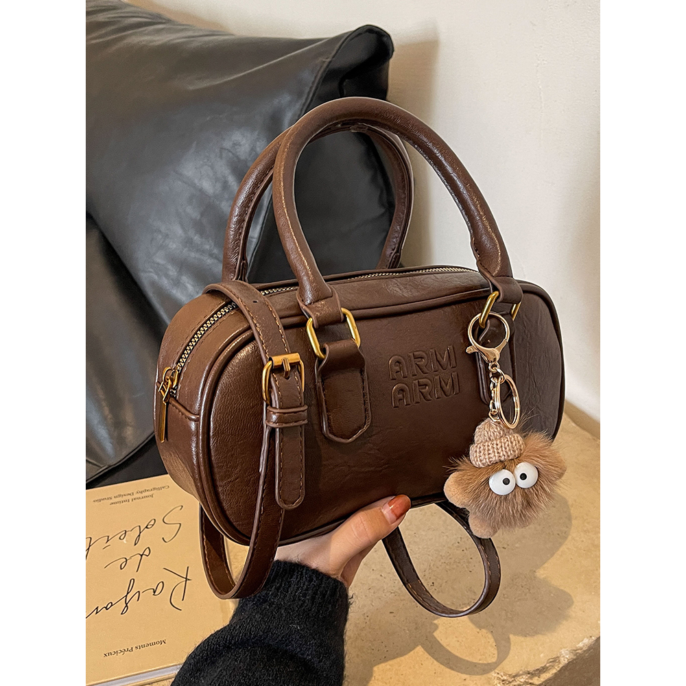 保龄球包包女2024新款潮秋冬小众设计手提包高级感复古单肩斜挎包