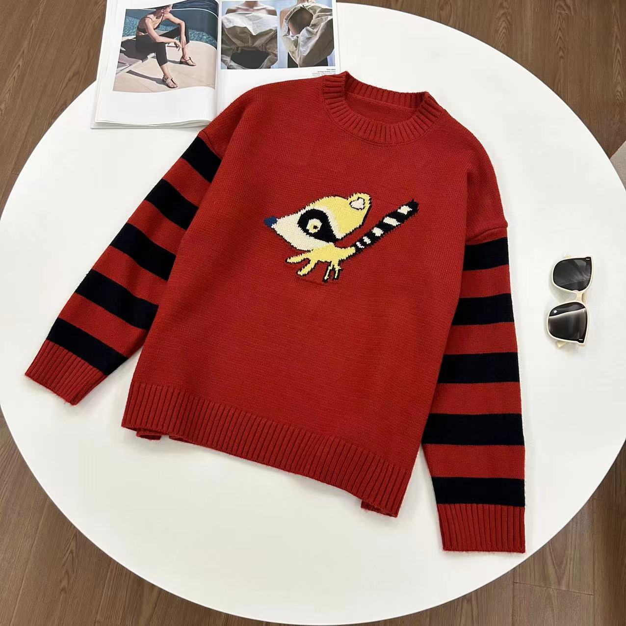 YQ A1868W   圆领撞色条纹图案长袖针织毛衣（衣长62（80-140斤）