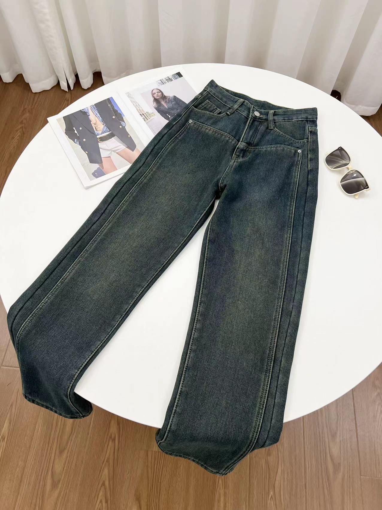 A2075W     高腰拼缝窄版加绒牛仔直筒阔腿裤（卡码拍大）