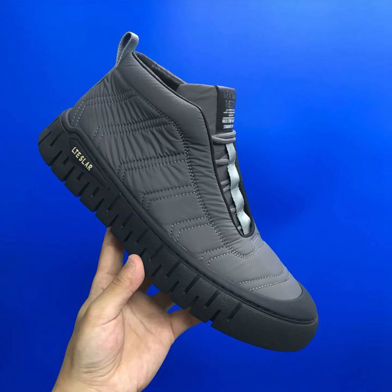 秋冬季新品轻奢商务休闲时尚百搭舒适透气回弹软底增高户外马丁靴