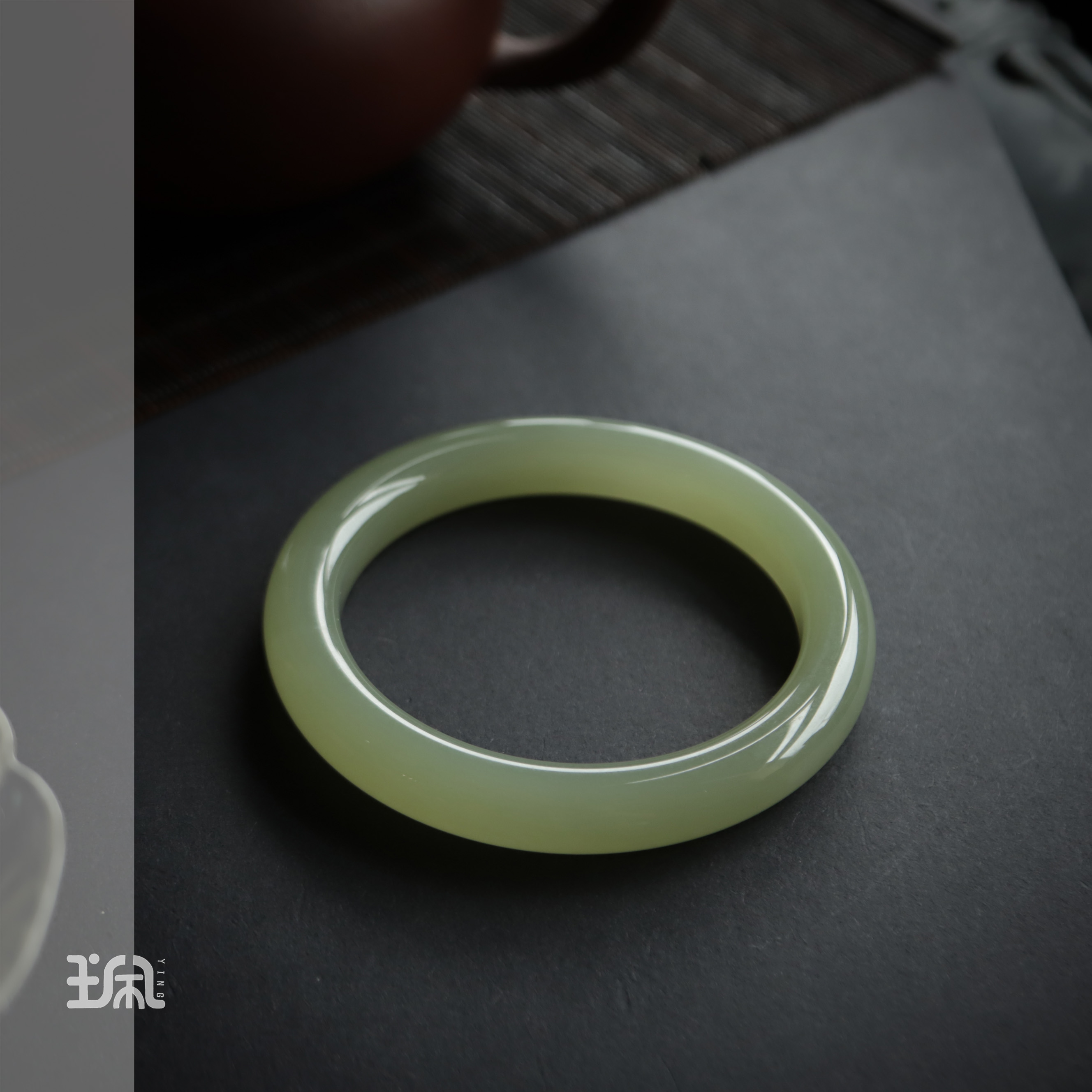 和田玉*掬水月手镯*未镶嵌PC22111101(多样性发货)