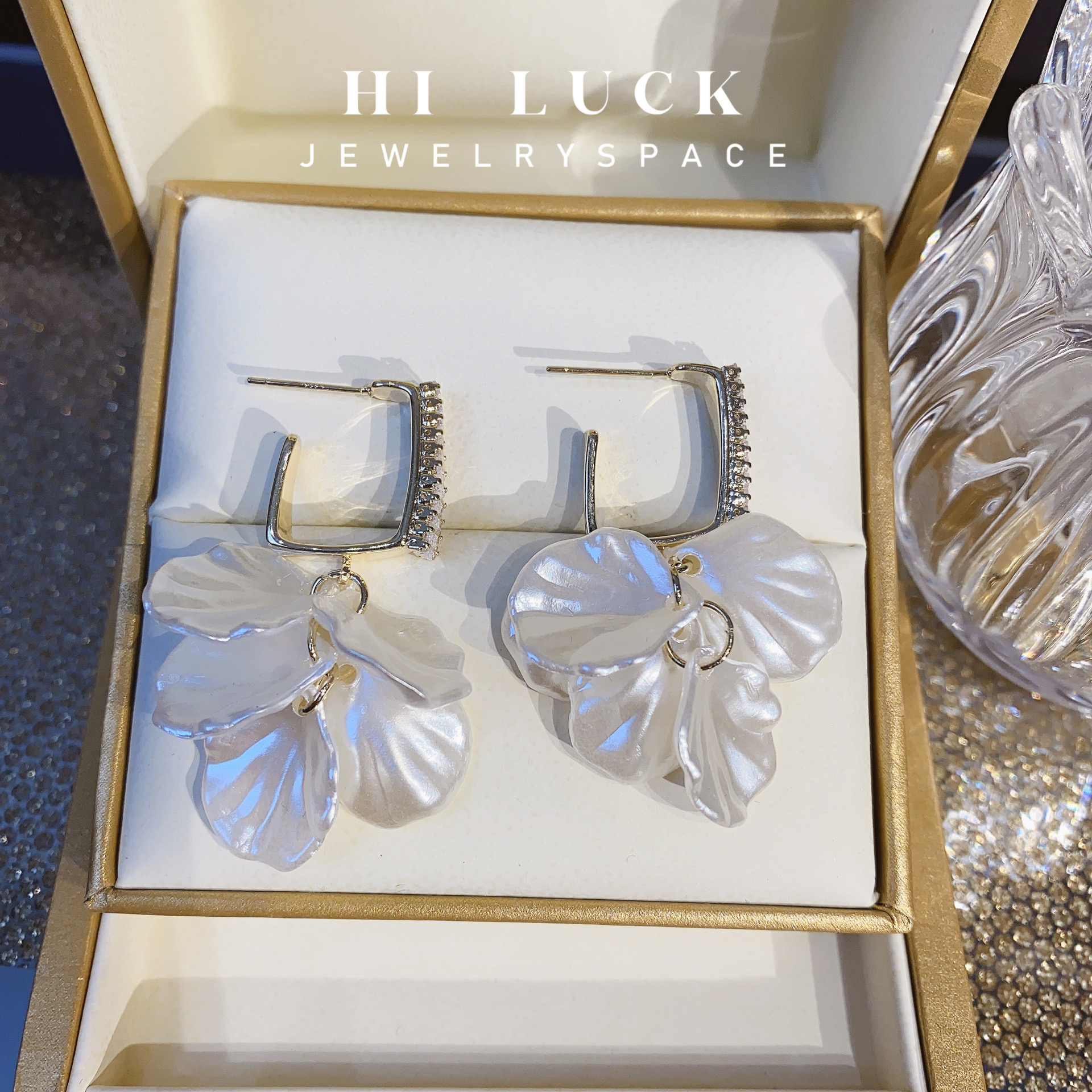 铜合金耳饰 Hiluck气质度假风花瓣吊坠耳环夏季长款仙女洋气百搭！