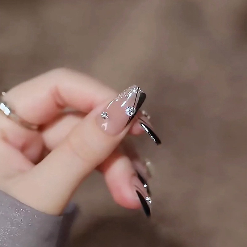 【暗夜魅影】长款 水晶爱心钻黑边闪粉美甲贴片63