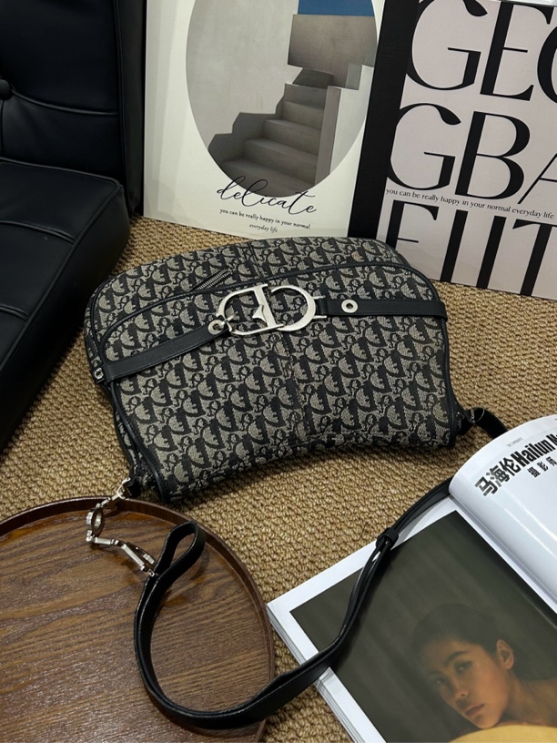 95新 Dior/迪奥 7755 老花邮差斜跨包时尚休闲百搭