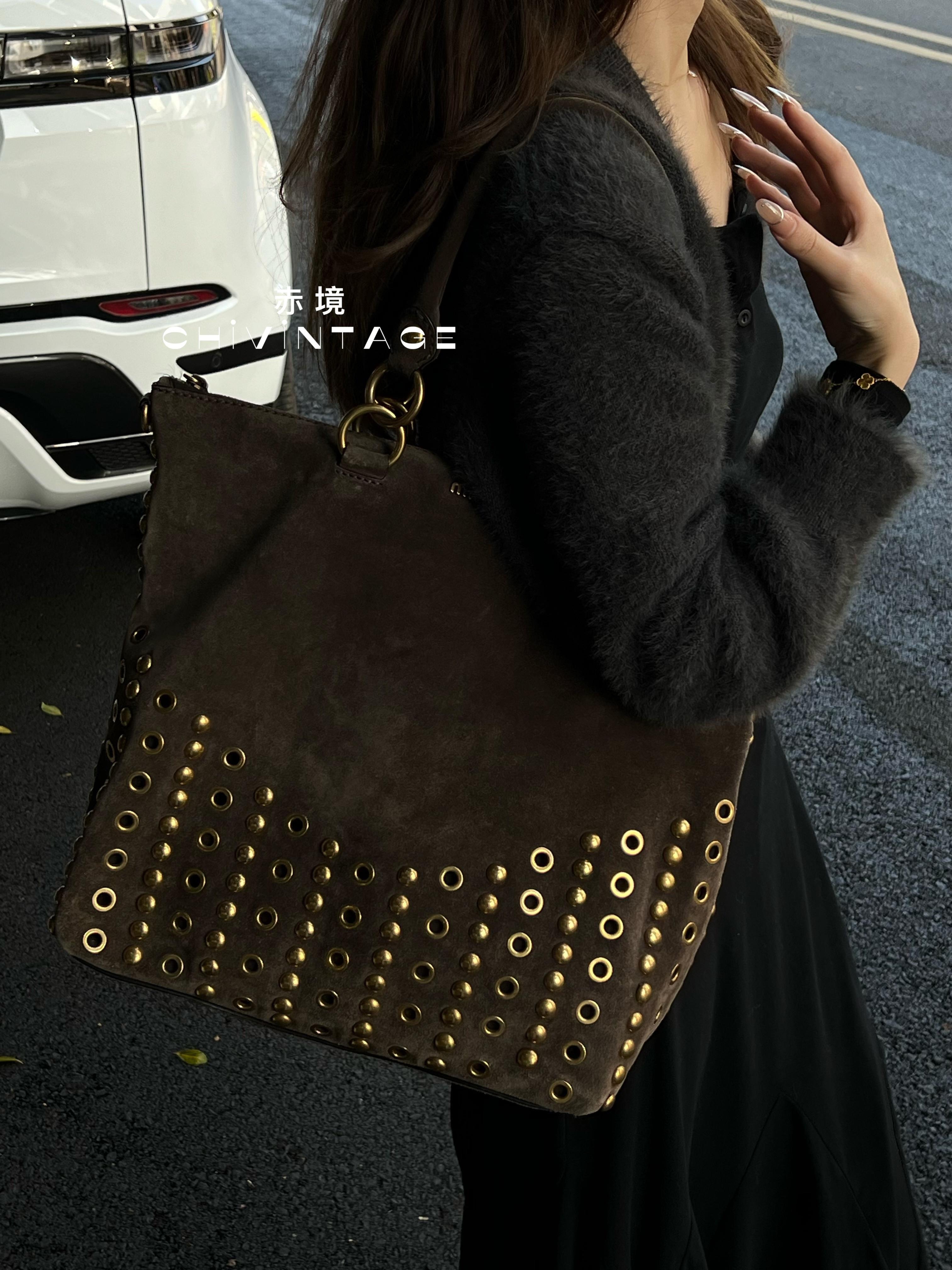 95新 MIU MIU/缪缪 8861 金棕铆钉托特手提包
