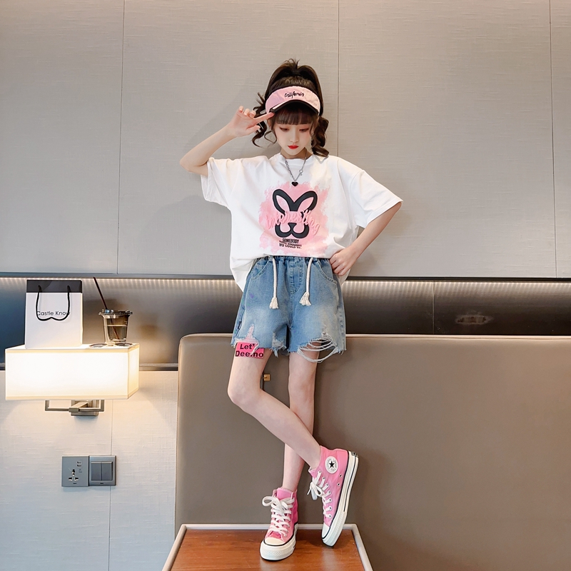 女童夏装套装2023新款洋气儿童夏季短袖T恤女大童牛仔短裤两件套