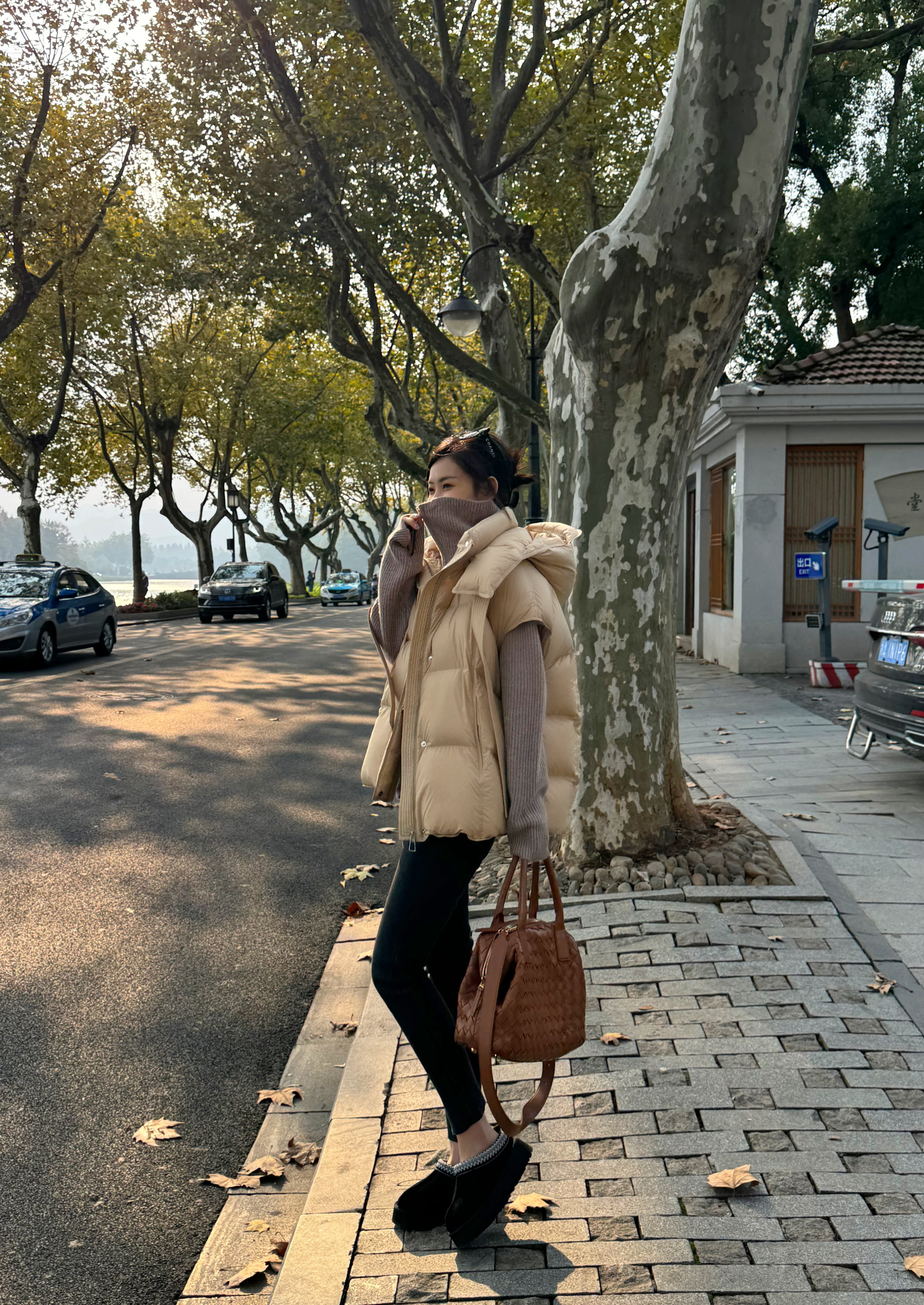 THE MENG【寒冬】90白鸭绒设计师款连帽羽绒马甲#M234J003