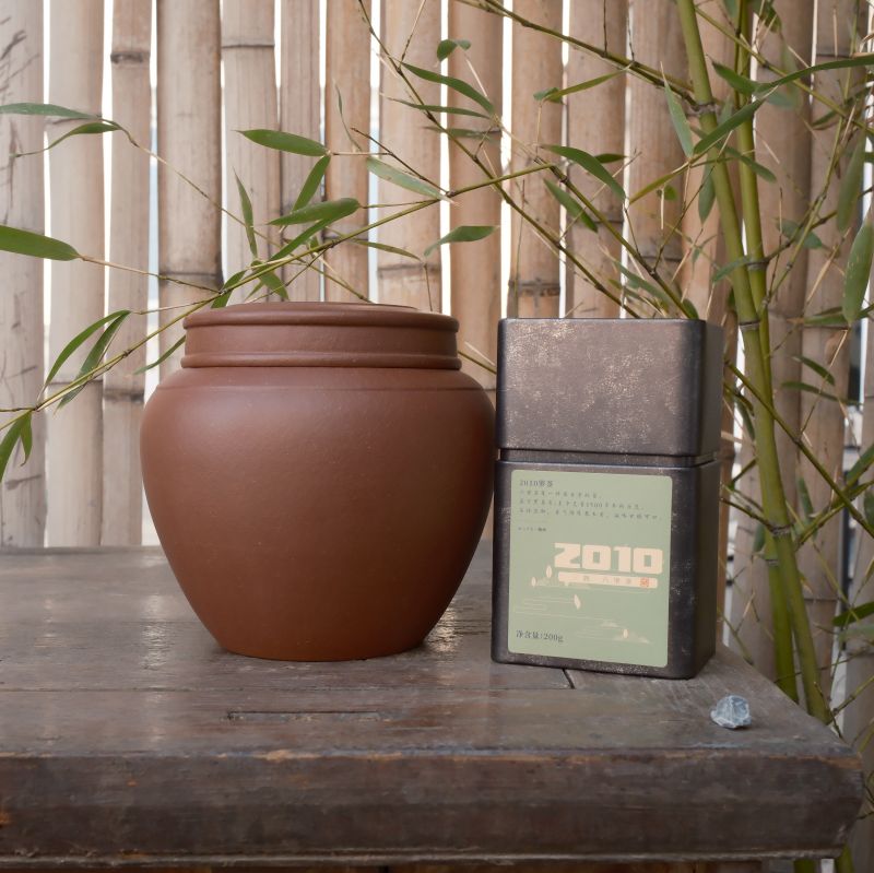 【观一茶堂】观一茶三鹤2010箩茶六堡200g罐装加紫砂茶叶罐