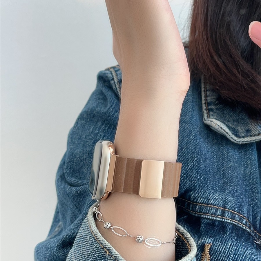 适用于applewatch苹果手表创意简约磁吸真皮质回环表带iwatch9876