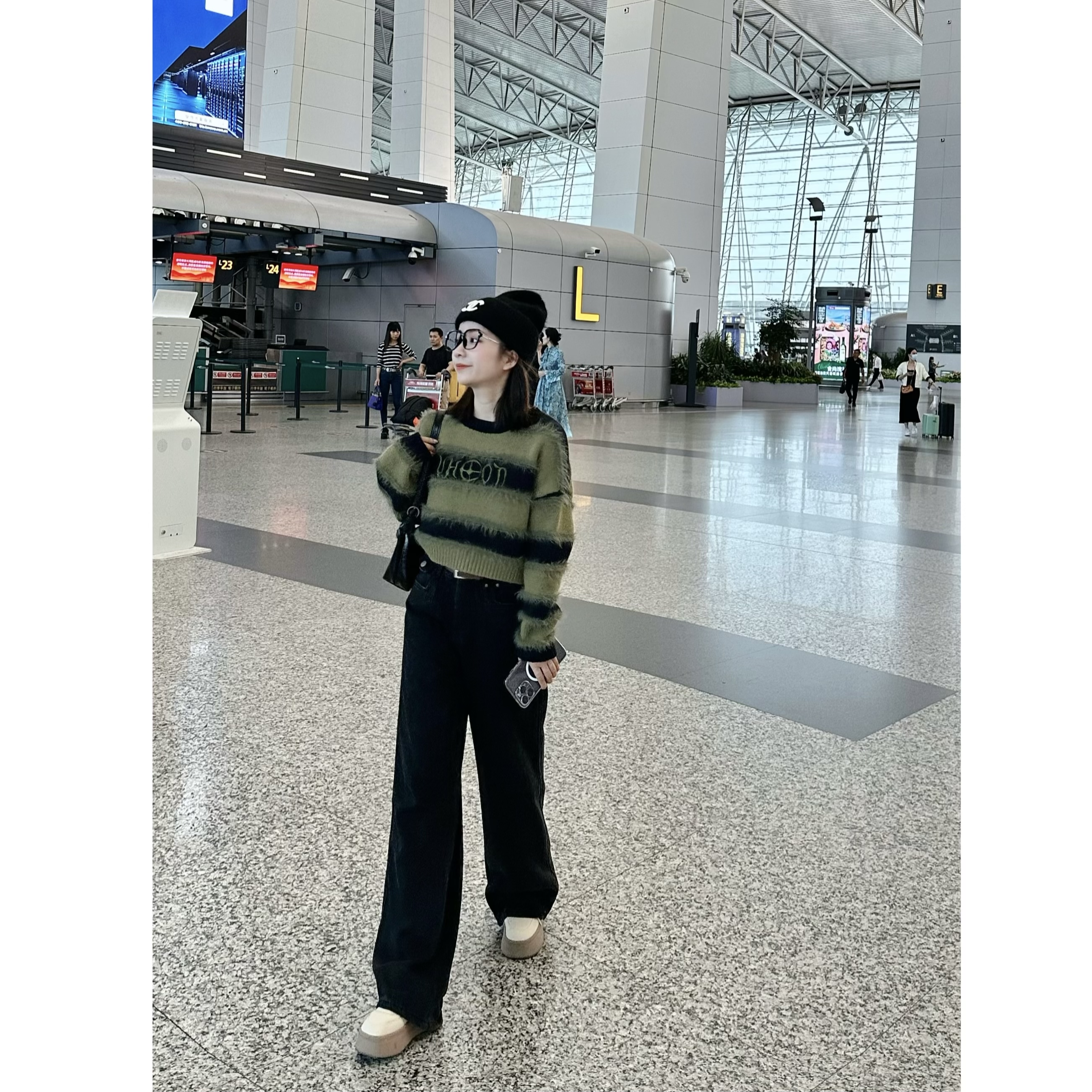 撞色条纹氛围感重工短款毛衣952