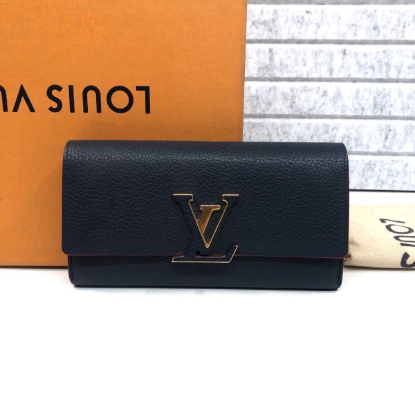 路易威登/箱包/95新/市场价23500