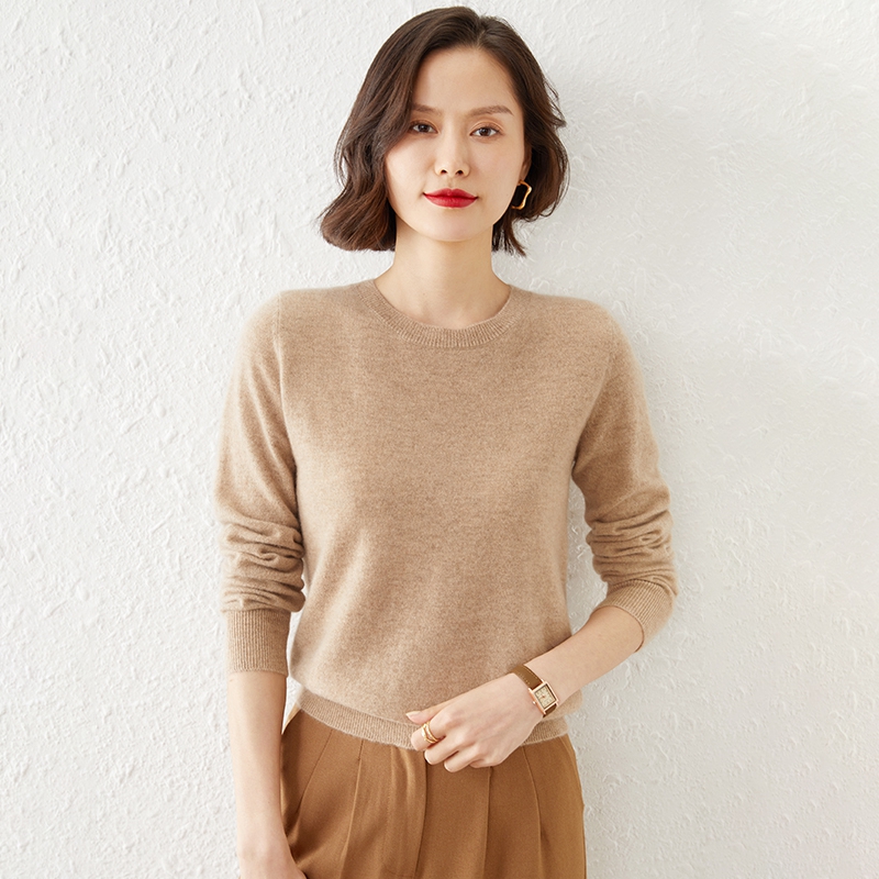 秋冬季新款小圆领毛衣女宽松套头针织衫内搭长袖纯色时尚打底上衣