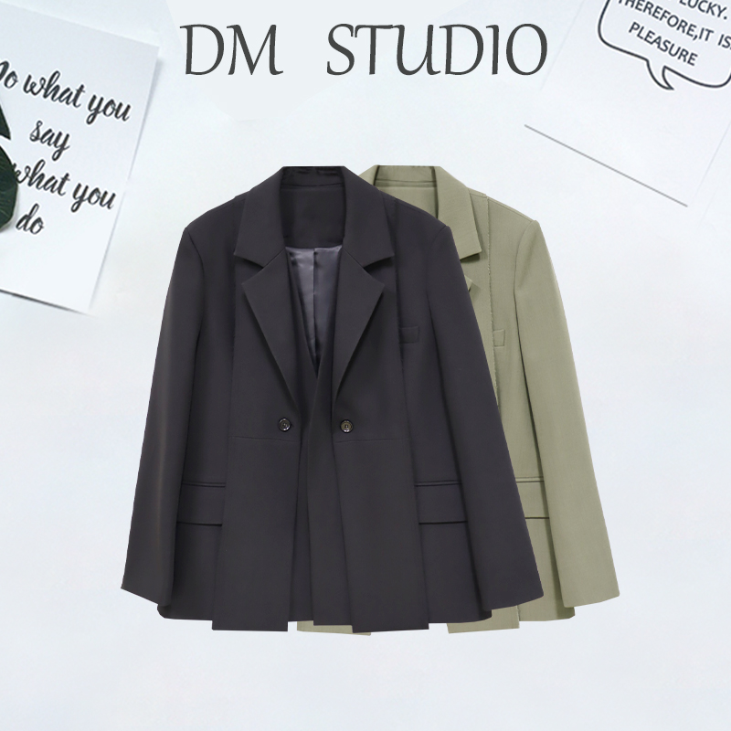 DM11781【曼城日记】经典平驳领拼接设计双层可拆卸挺阔有质感外套
