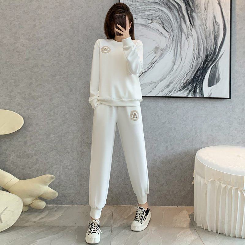 白色运动套装女春秋2024新款宽松显瘦洋气休闲时尚高端卫衣两件套