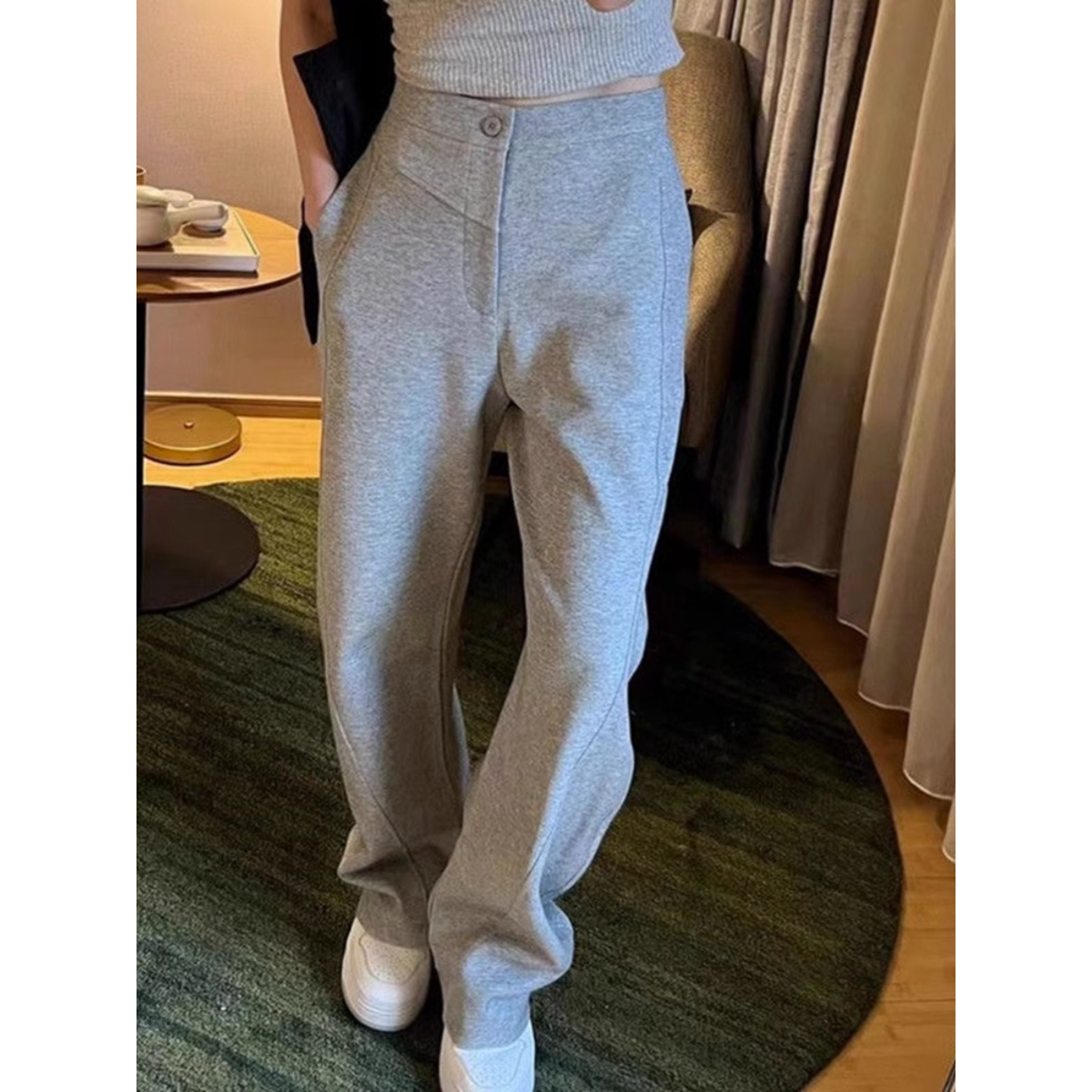 灰色香蕉阔腿裤女2024秋冬季新款宽松休闲运动卫裤窄版加绒直筒裤