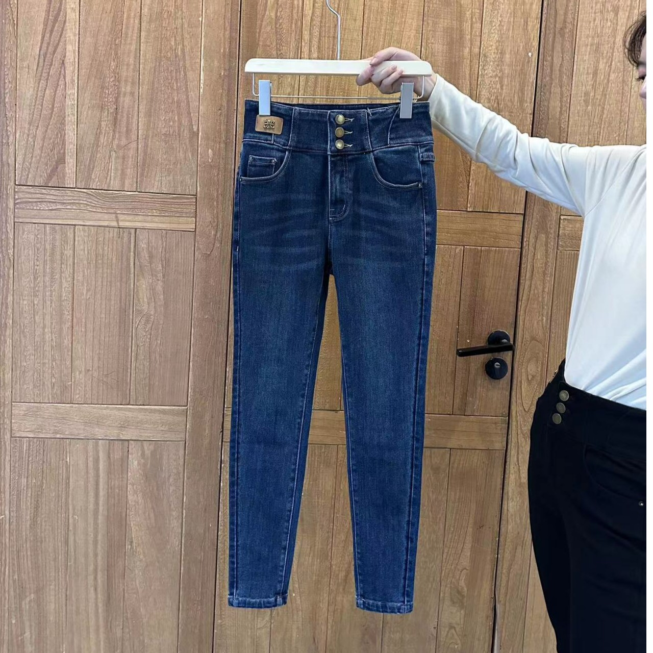 乔家女士小脚牛仔裤（加绒）