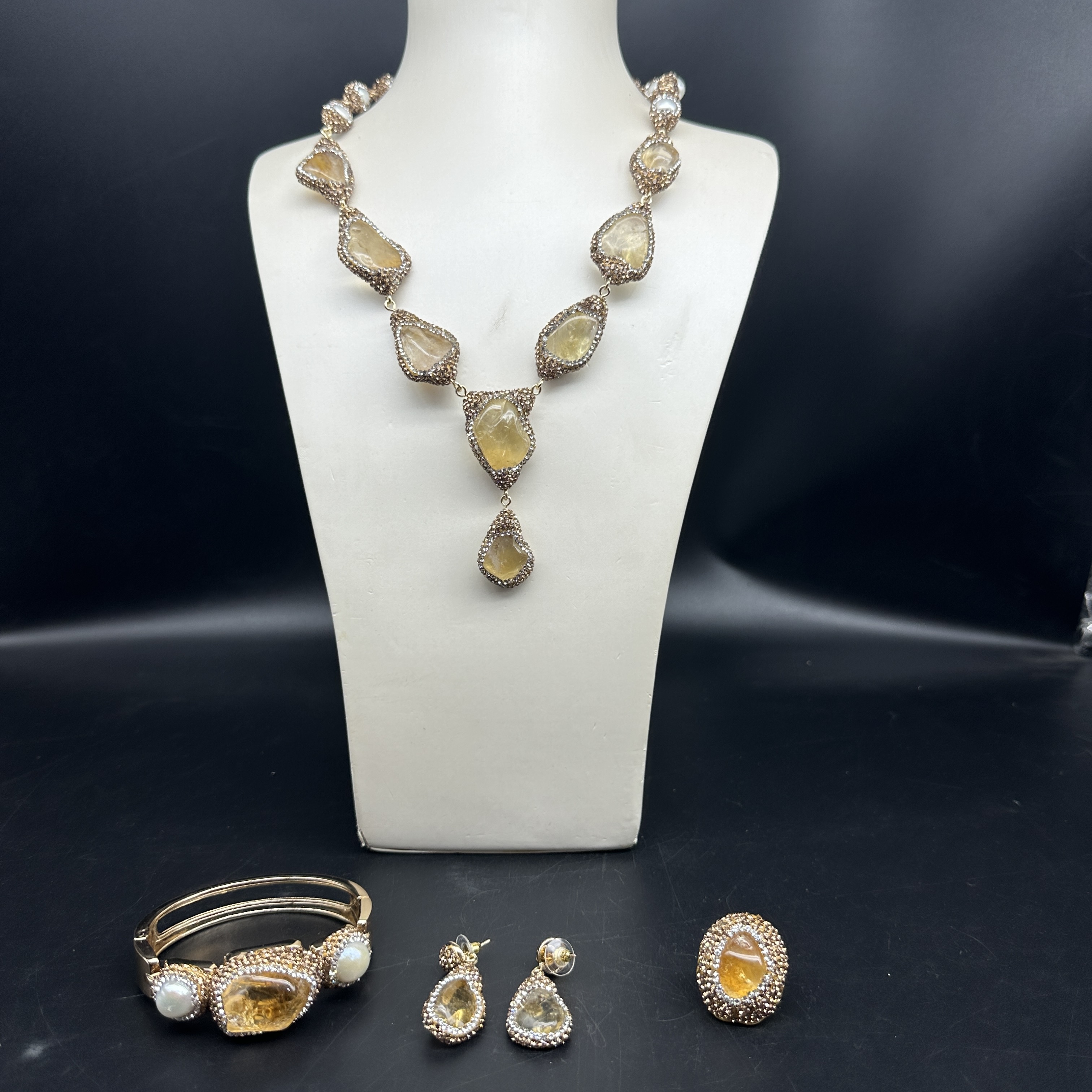 铜合金项链 气质轻奢黄色镶嵌手工时尚银手镯戒指耳环项链四件套